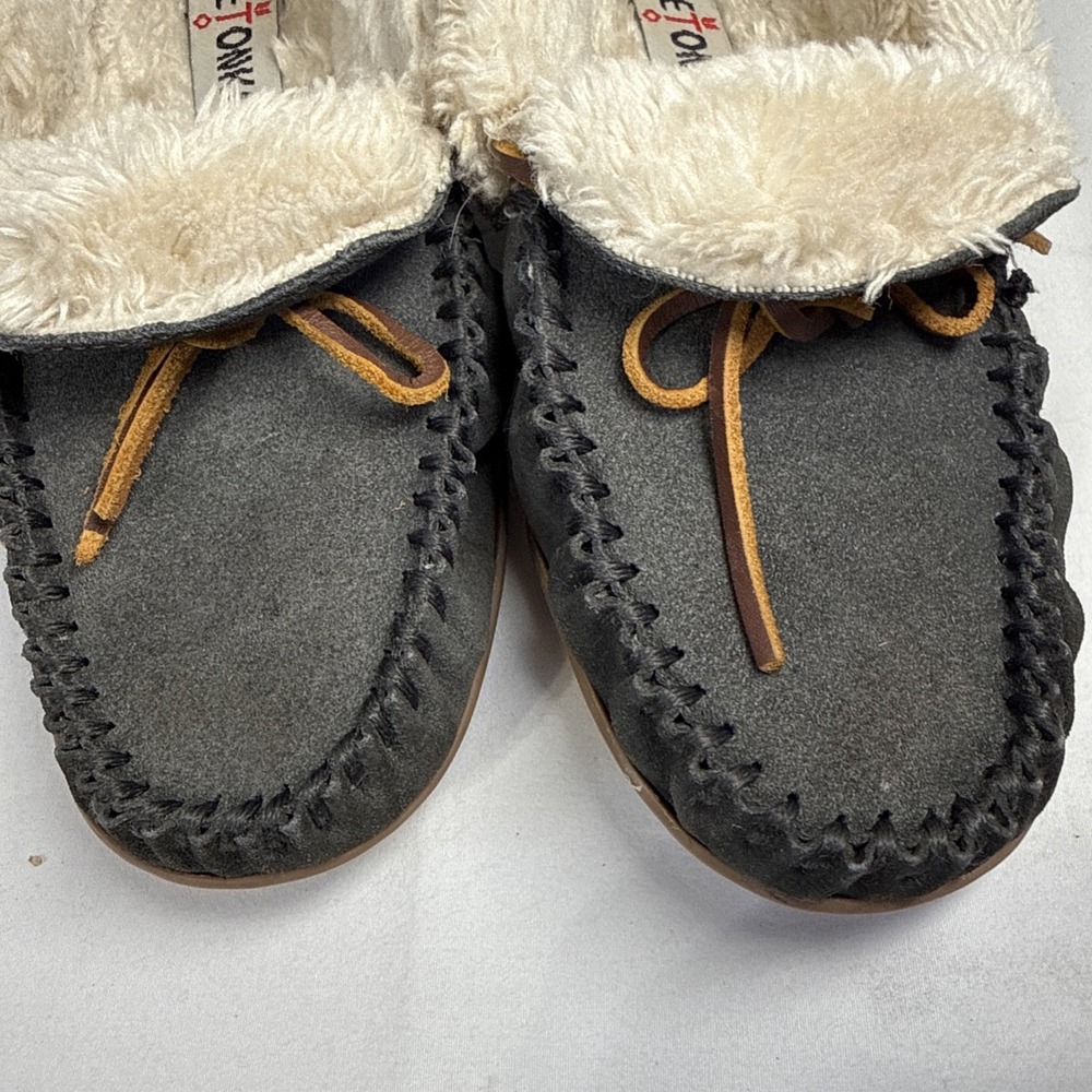 Minnetonka Fuzzy Moccasins size 7 Women's  Cozy Slippers Heather - Picture 3 of 8